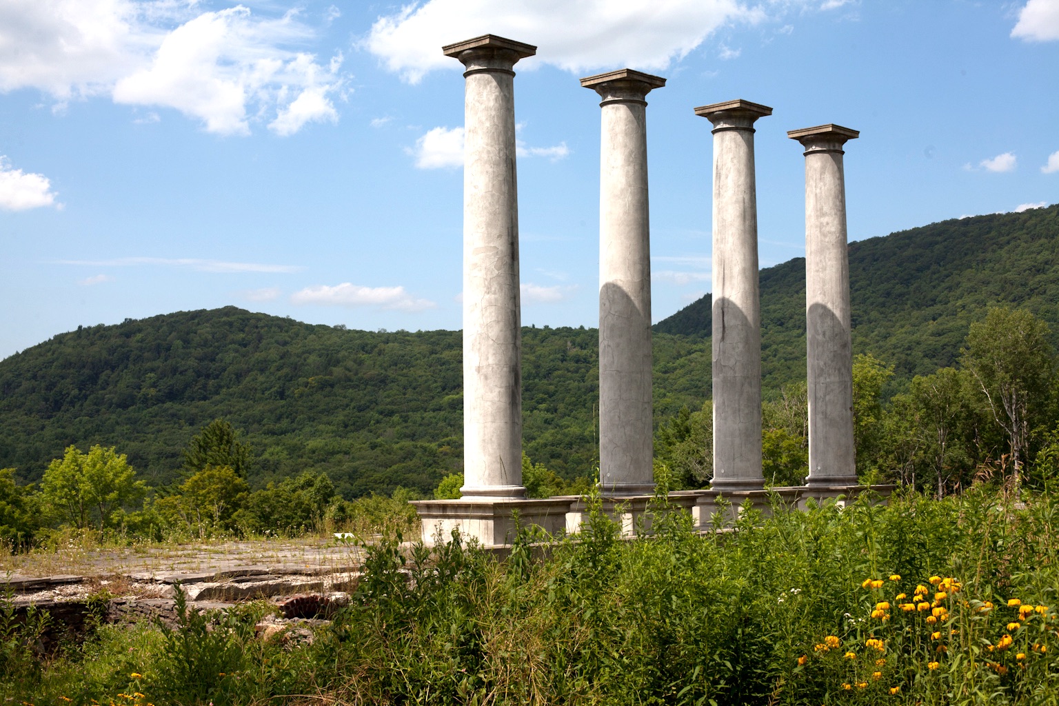 Greek columns at Ashintully
