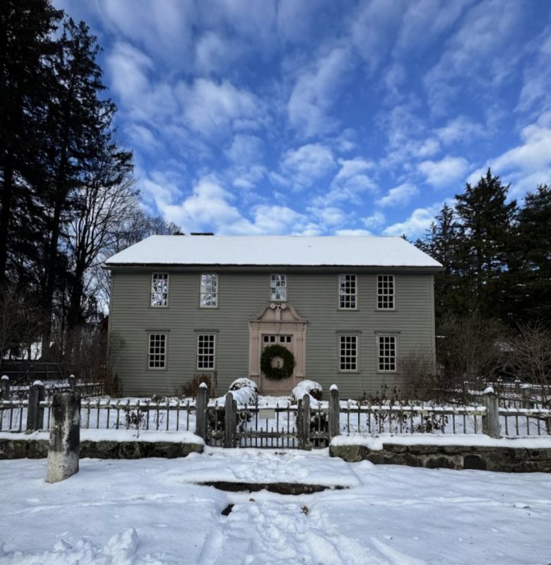 mission house winter