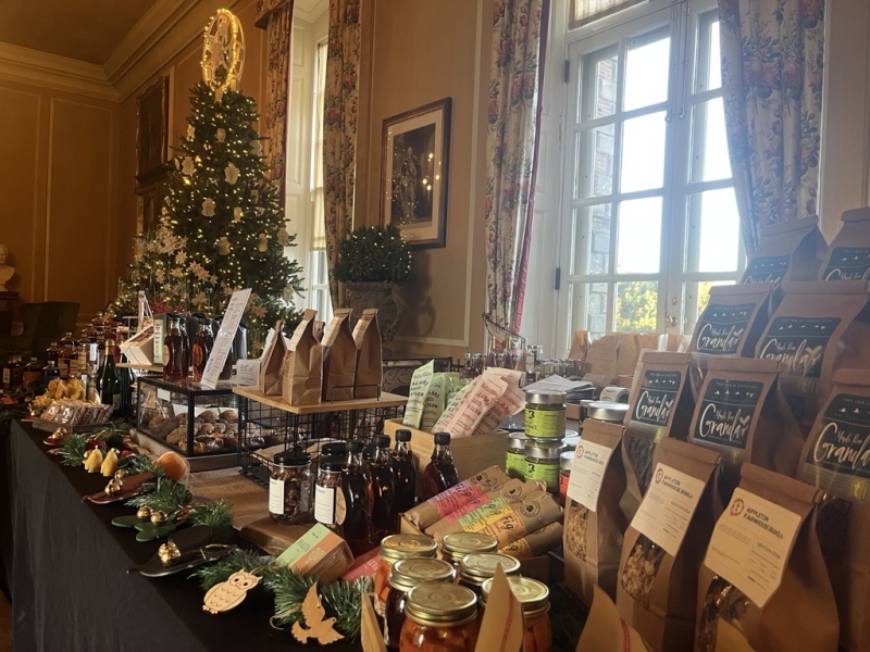 Trustees Holiday Market